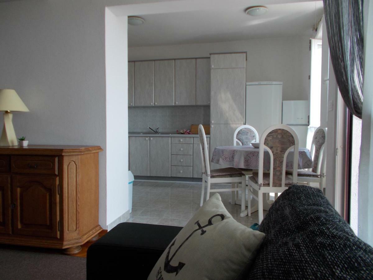 Apartment Dora 1 Jakisnica Lun  Extérieur photo